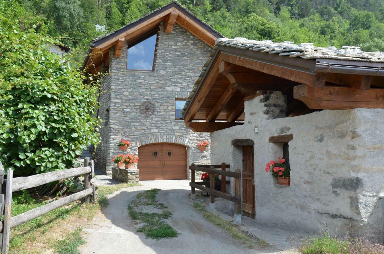 Apartment With Garden Villeneuve Exterior photo